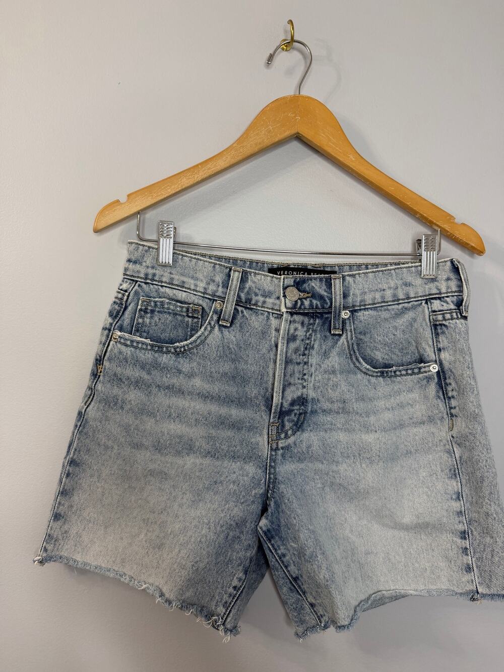 Veronica Beard Shiloh Mid Length Jean Shorts Pebble Stone Sz 26